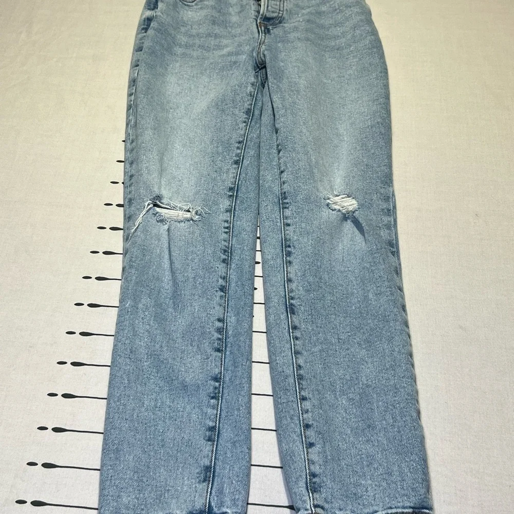 Joe Fresh X Jillian Harris High rise, straight jeans.  Size 25. - Picture 4 of 11